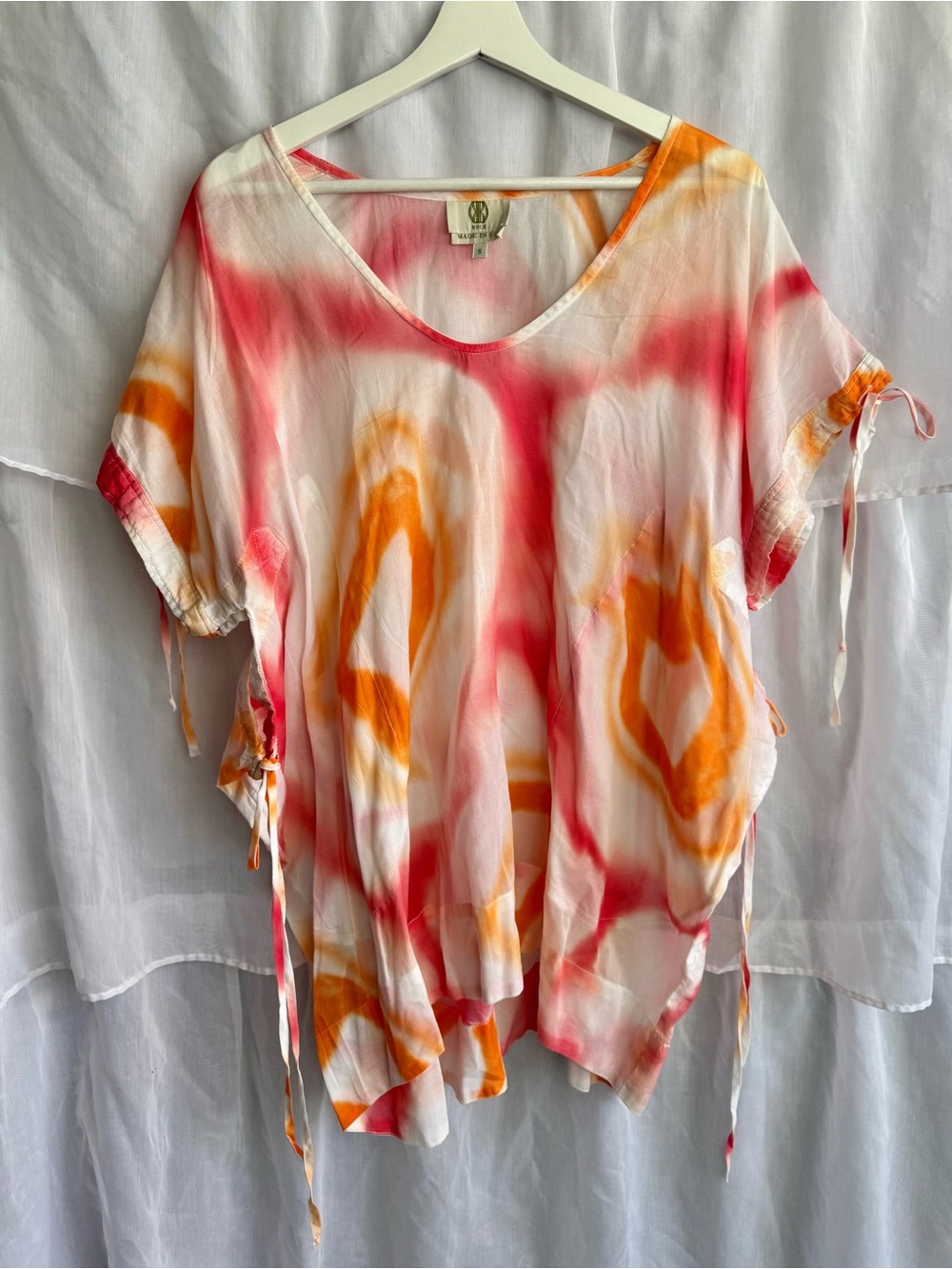Koch Cut-Out Top